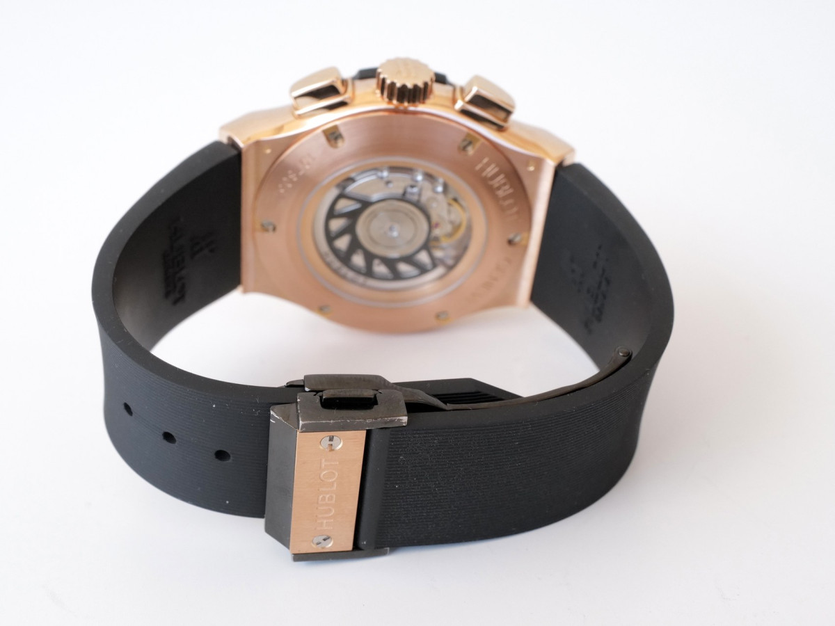Швейцарские часы Hublot Classic Fusion Chronograph 18K Rose Gold 45