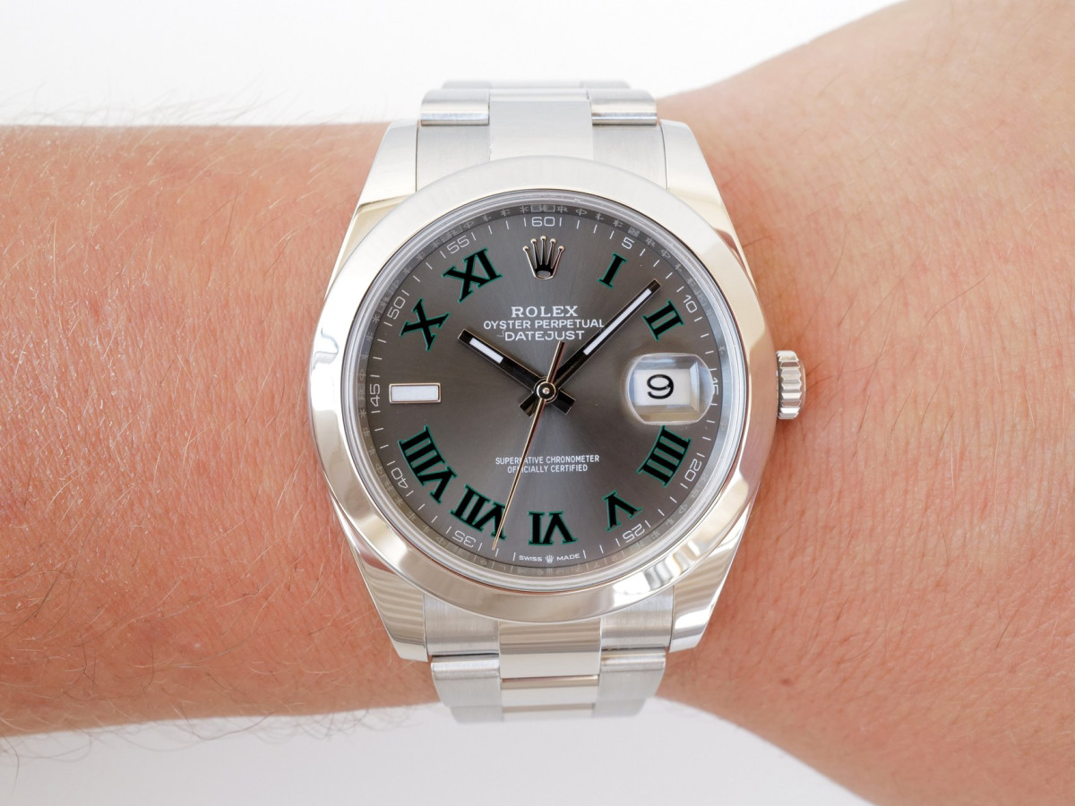 Швейцарские часы Rolex Datejust 41 Wimbledon Dial Domed Bezel Oyster Bracelet