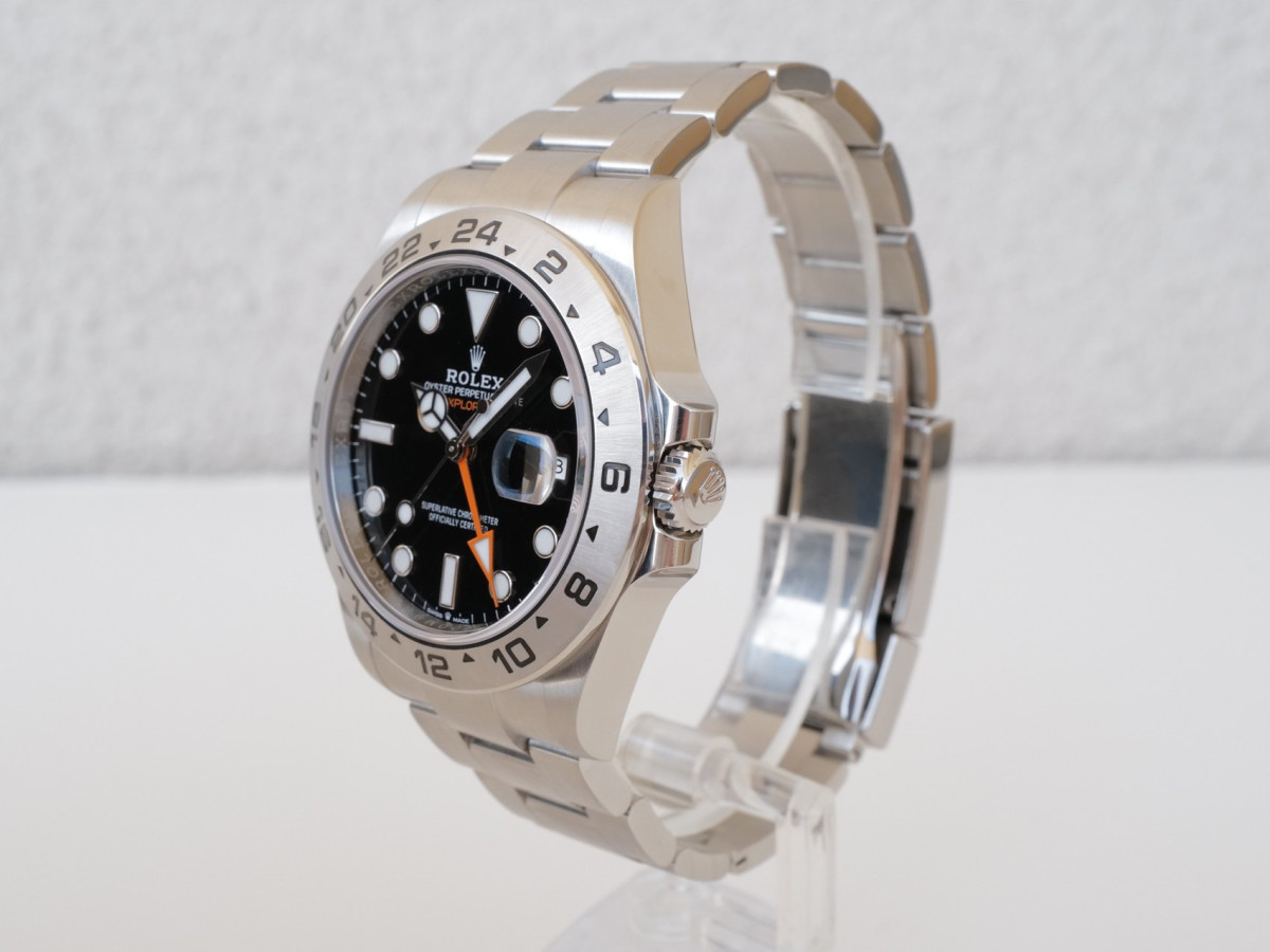 Швейцарський годинник Rolex Explorer II Oyster Black Dial GMT 42