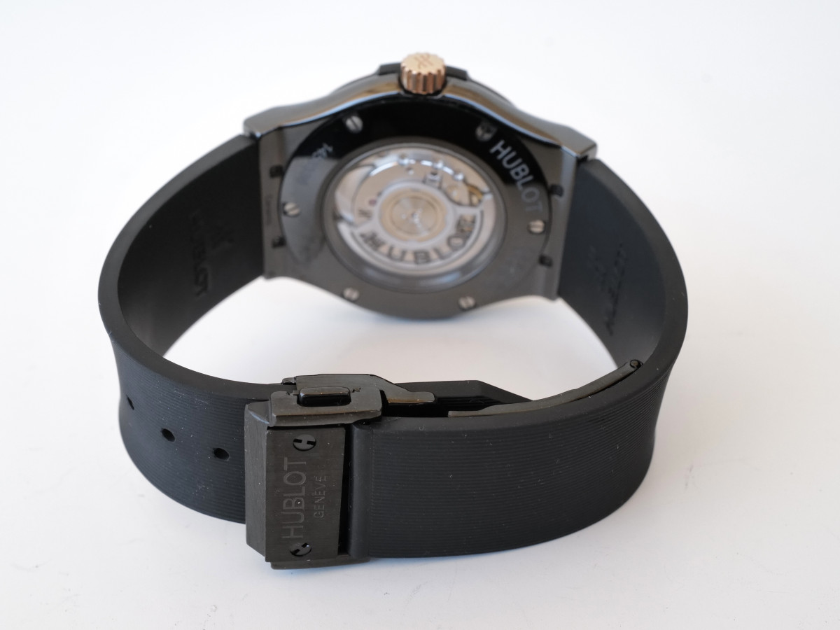 Швейцарские часы Hublot Classic Fusion Ceramic King Gold 45 (2022)