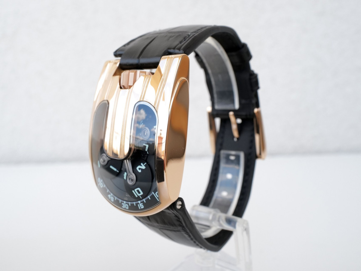 Швейцарские часы Urwerk 103