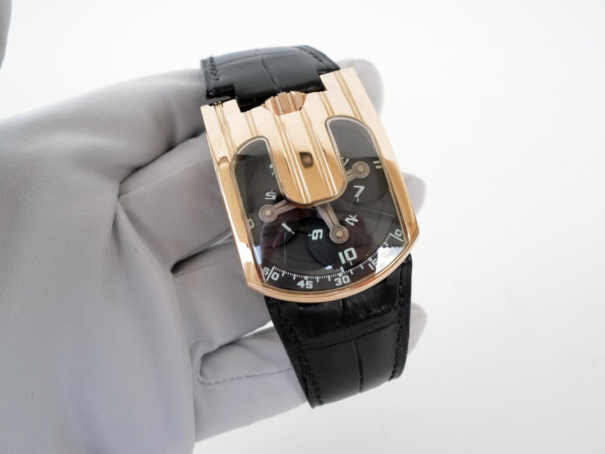 Швейцарские часы Urwerk 103