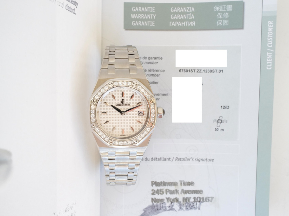 Швейцарские часы Audemars Piguet Royal Oak Lady Steel Bracelet Factory Diamond Silver Dial 33