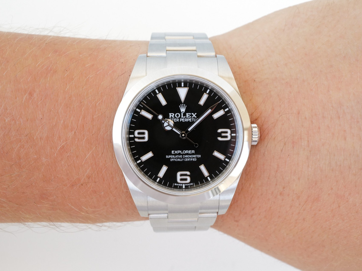 Швейцарський годинник Rolex Explorer 39