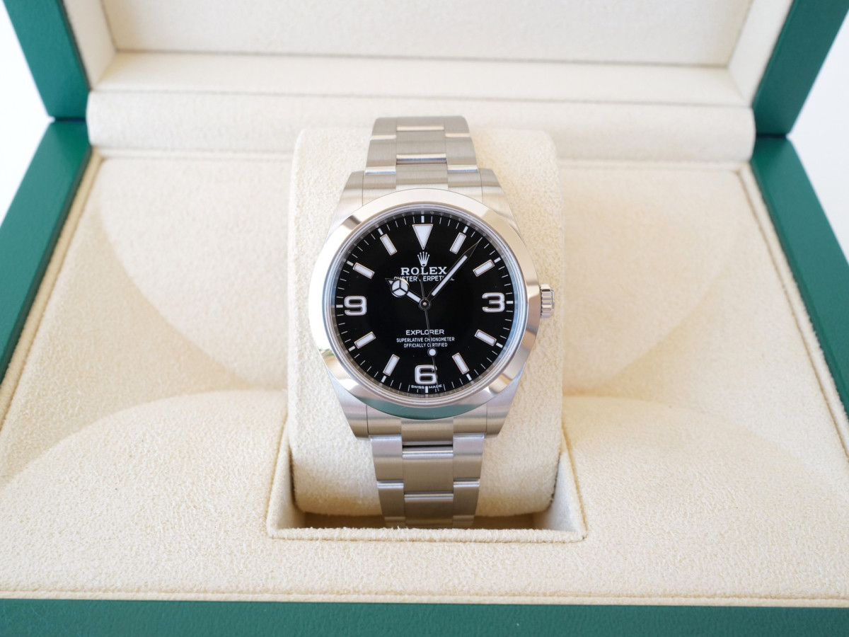 Швейцарський годинник Rolex Explorer 39