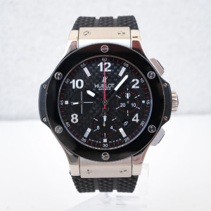 Швейцарские часы Hublot Big Bang 44 Chronograph Steel Ceramic Carbon Dial