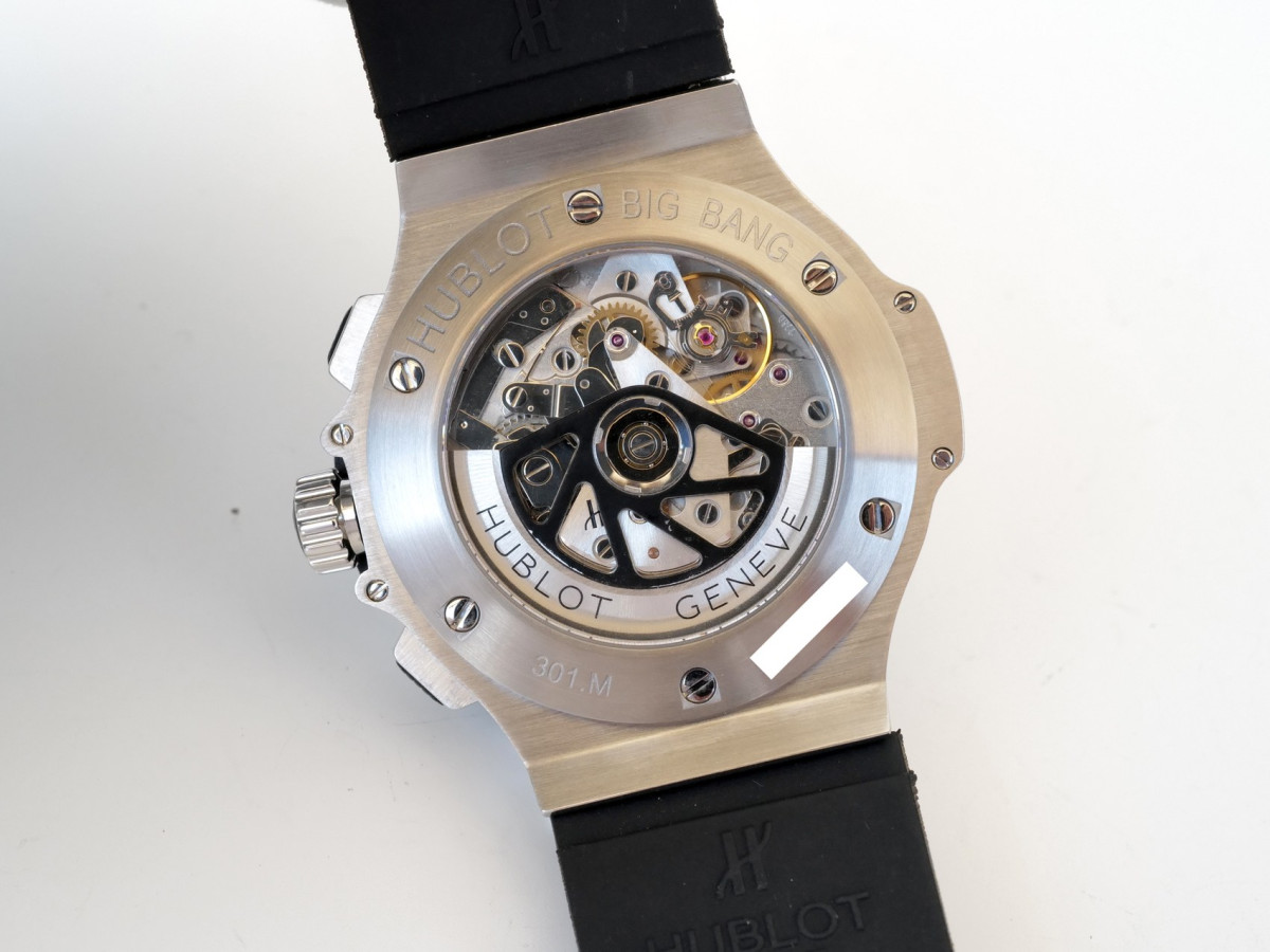 Швейцарские часы Hublot Big Bang 44 Chronograph Steel Ceramic Carbon Dial