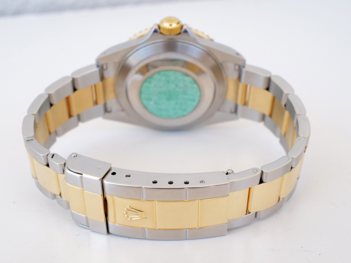 Швейцарские часы Rolex Submariner Date Blue Dial Steel 18K Yellow Gold 40