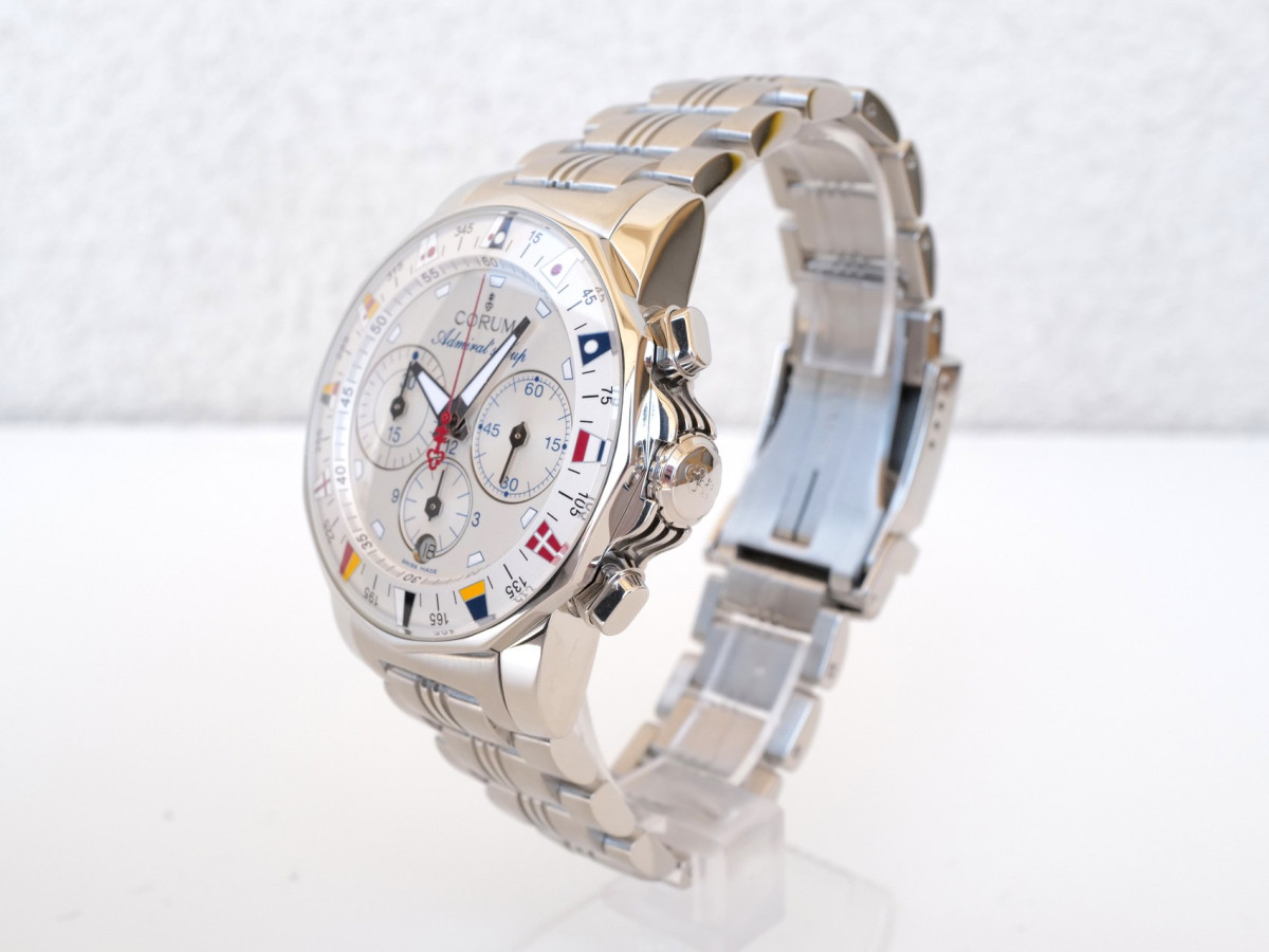 Швейцарський годинник Corum Admirals Cup Chronograph 44