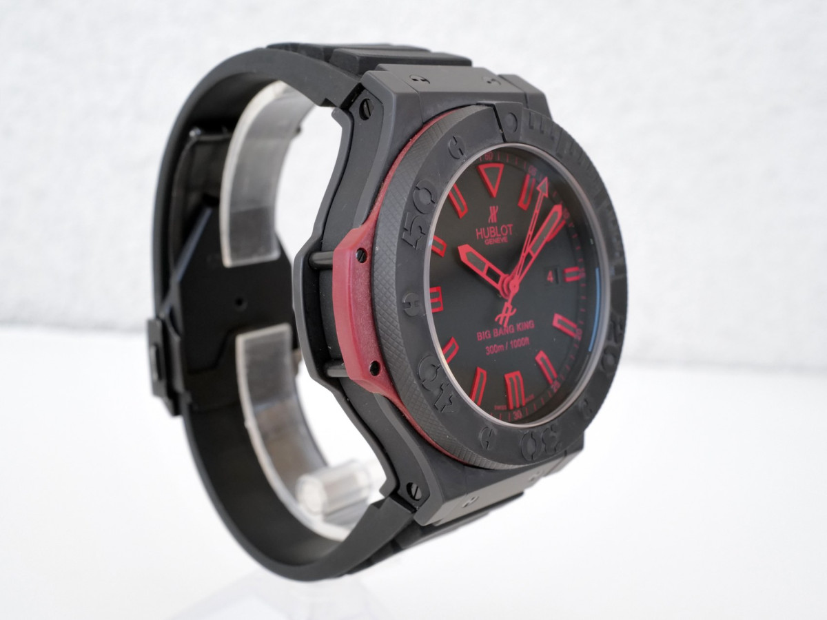 Швейцарские часы Hublot Big Bang King All Black Red Limited Edition 48