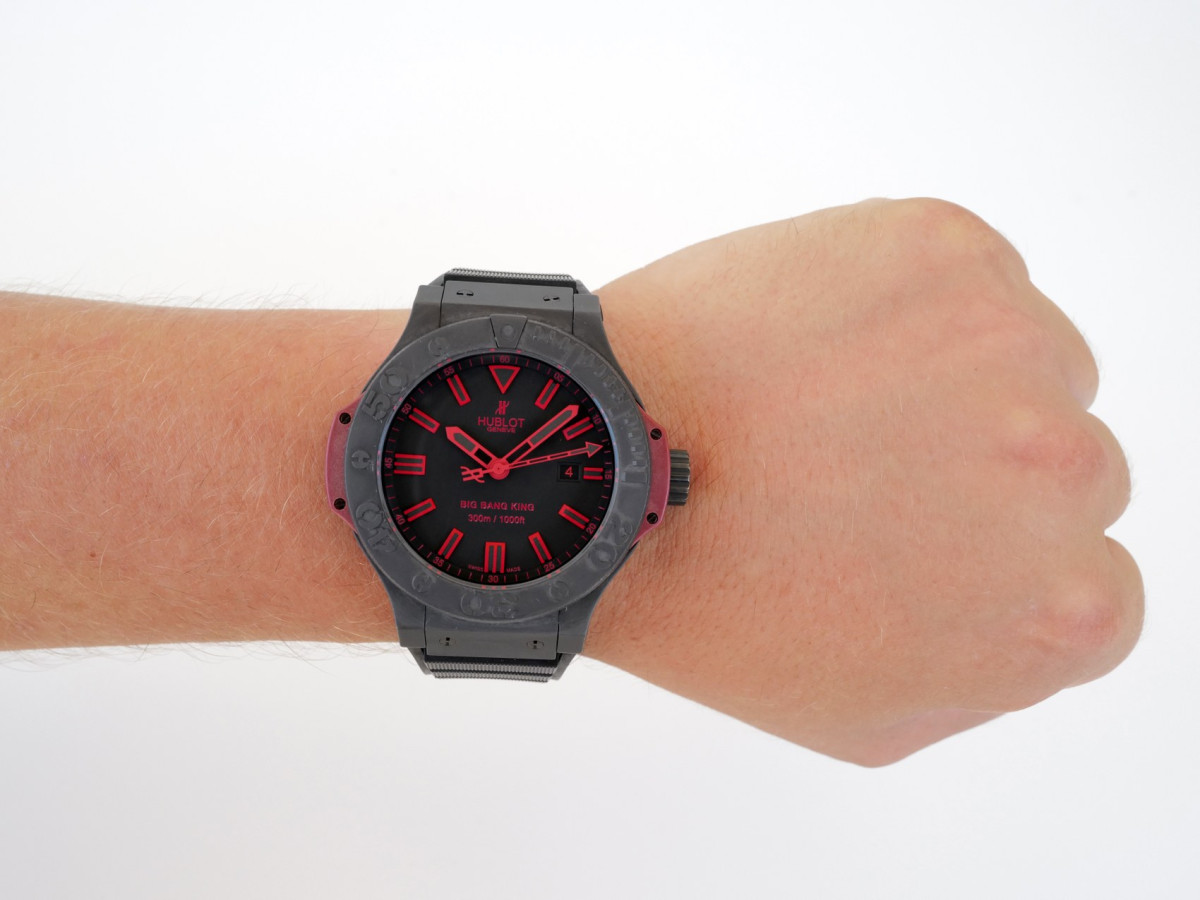 Швейцарские часы Hublot Big Bang King All Black Red Limited Edition 48