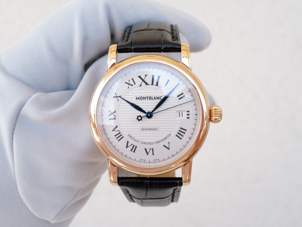 Швейцарские часы Montblanc Star Collection XXL 18K Rose Gold 40