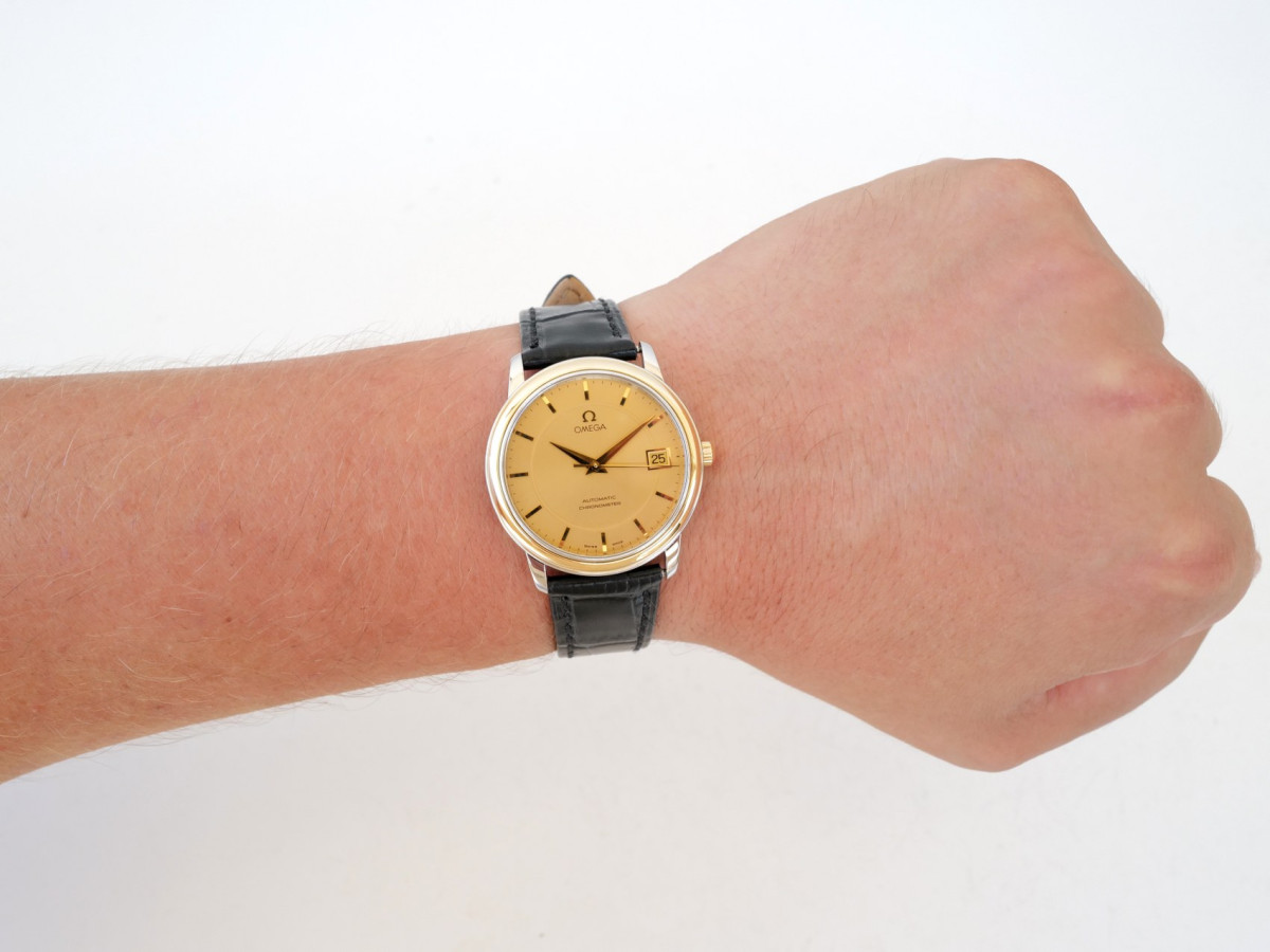 Швейцарские часы Omega De Ville Prestige Automatic Steel 18K Yellow Gold 35