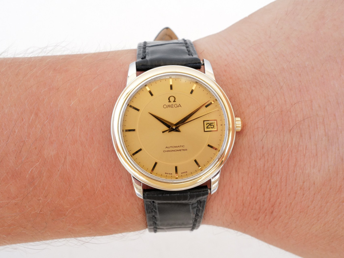 Швейцарские часы Omega De Ville Prestige Automatic Steel 18K Yellow Gold 35