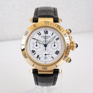 Швейцарський годинник Cartier Pasha 18K Yellow Gold Chronograph Anniversary Dial 38