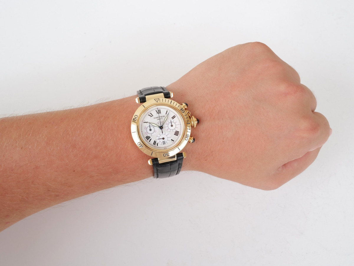 Швейцарские часы Cartier Pasha 18K Yellow Gold Chronograph Anniversary Dial 38