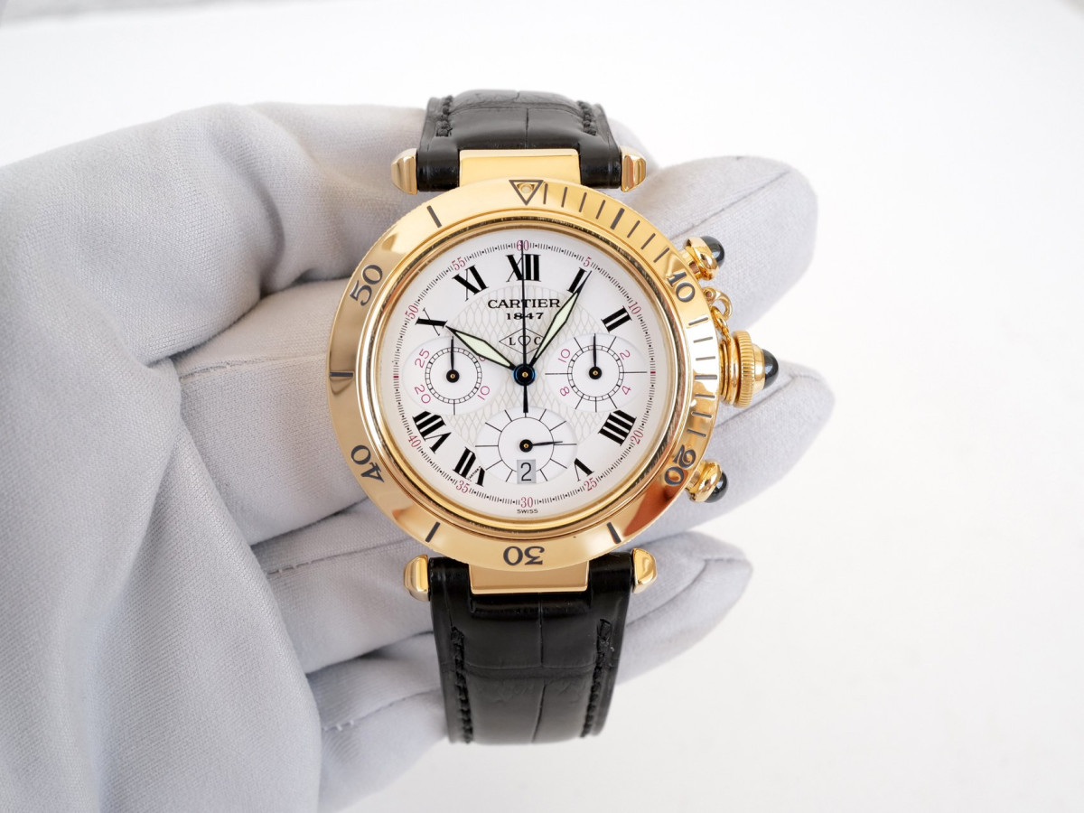 Швейцарские часы Cartier Pasha 18K Yellow Gold Chronograph Anniversary Dial 38