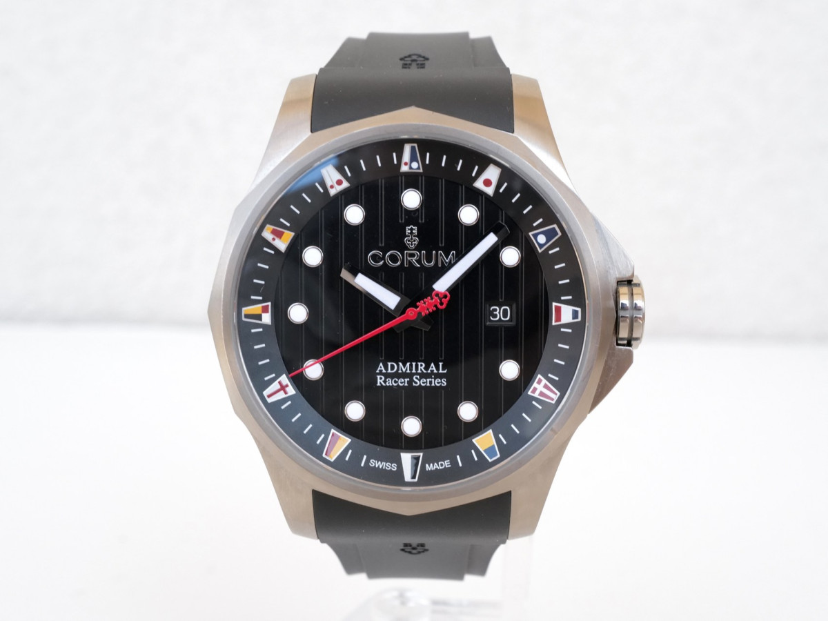 Швейцарський годинник Corum Admiral Racer Series Titanium Limited Edition of 50