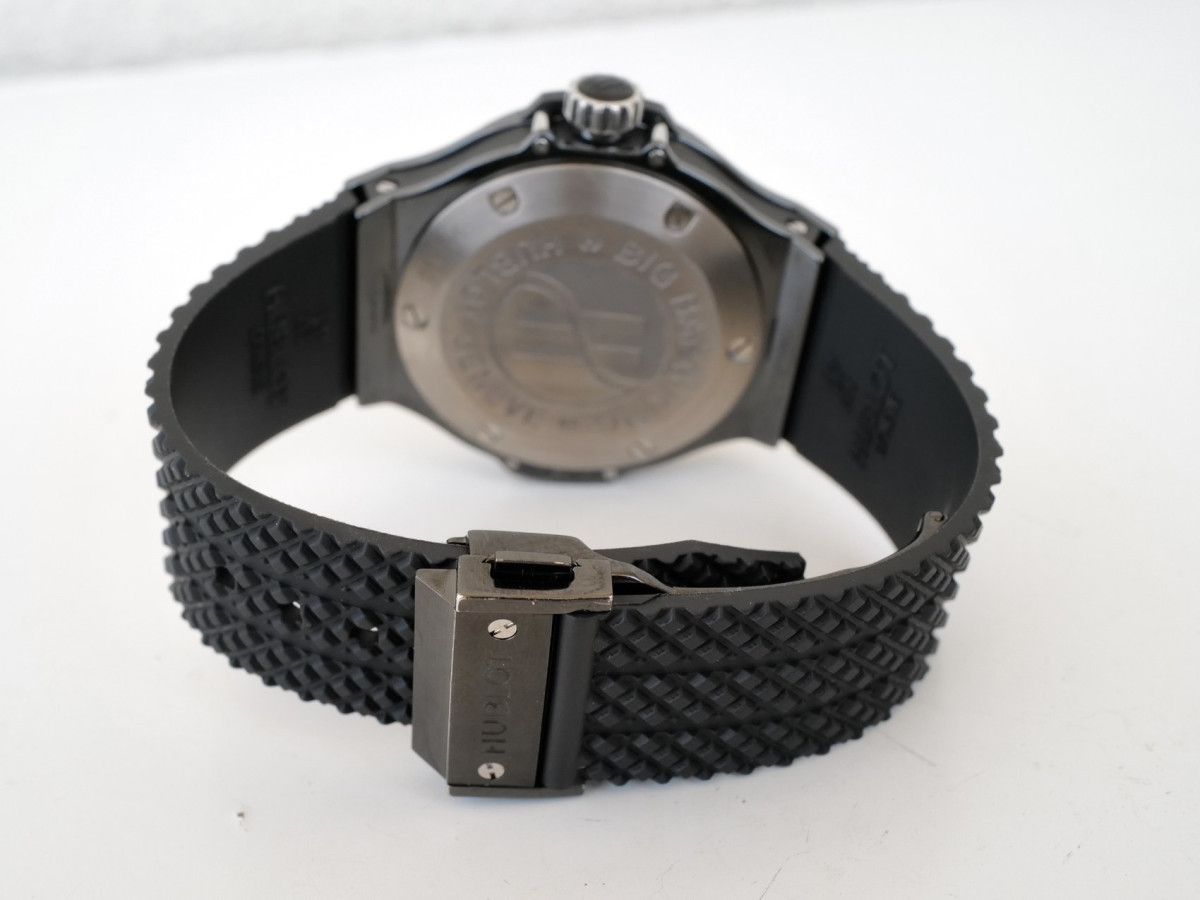 Швейцарський годинник Hublot Big Bang Black Magic 44