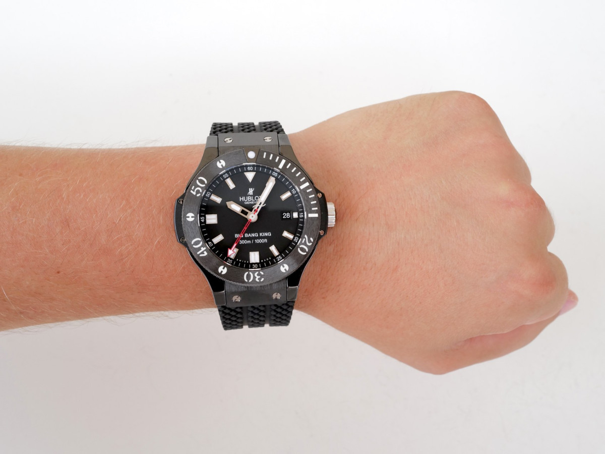 Швейцарський годинник Hublot Big Bang Black Magic 44