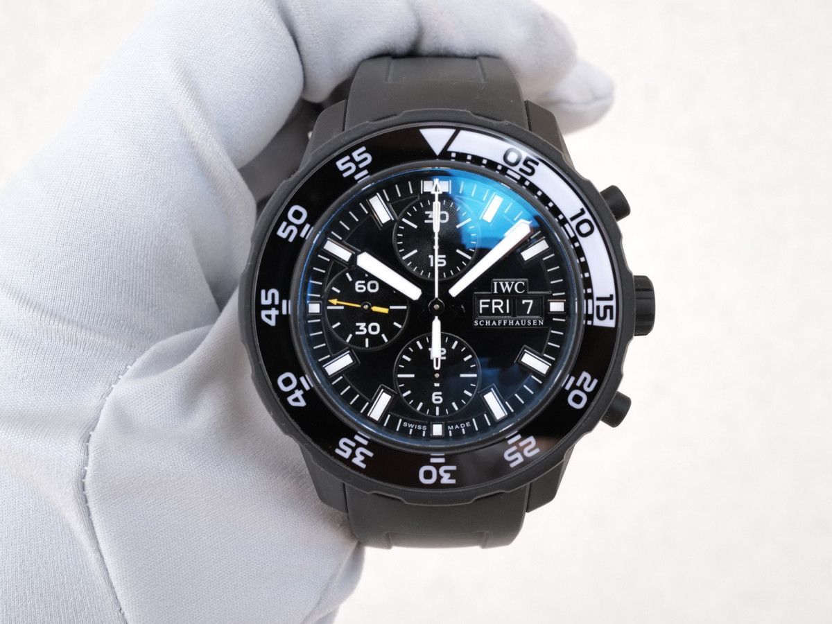 Швейцарские часы IWC Aquatimer Chronograph Edition Galapagos Islands 44