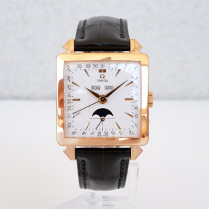 Швейцарские часы Omega Museum Collection Cosmic 1951 18K Rose Gold Limited Edition of 873