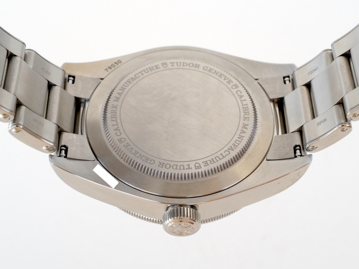 Швейцарские часы Tudor Black Bay 58