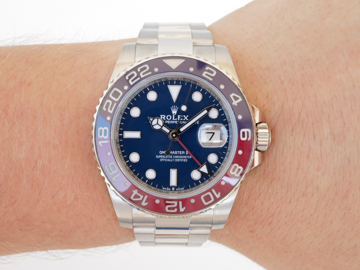 Швейцарские часы Rolex GMT-Master II Pepsi 18K White Gold Blue Dial 40