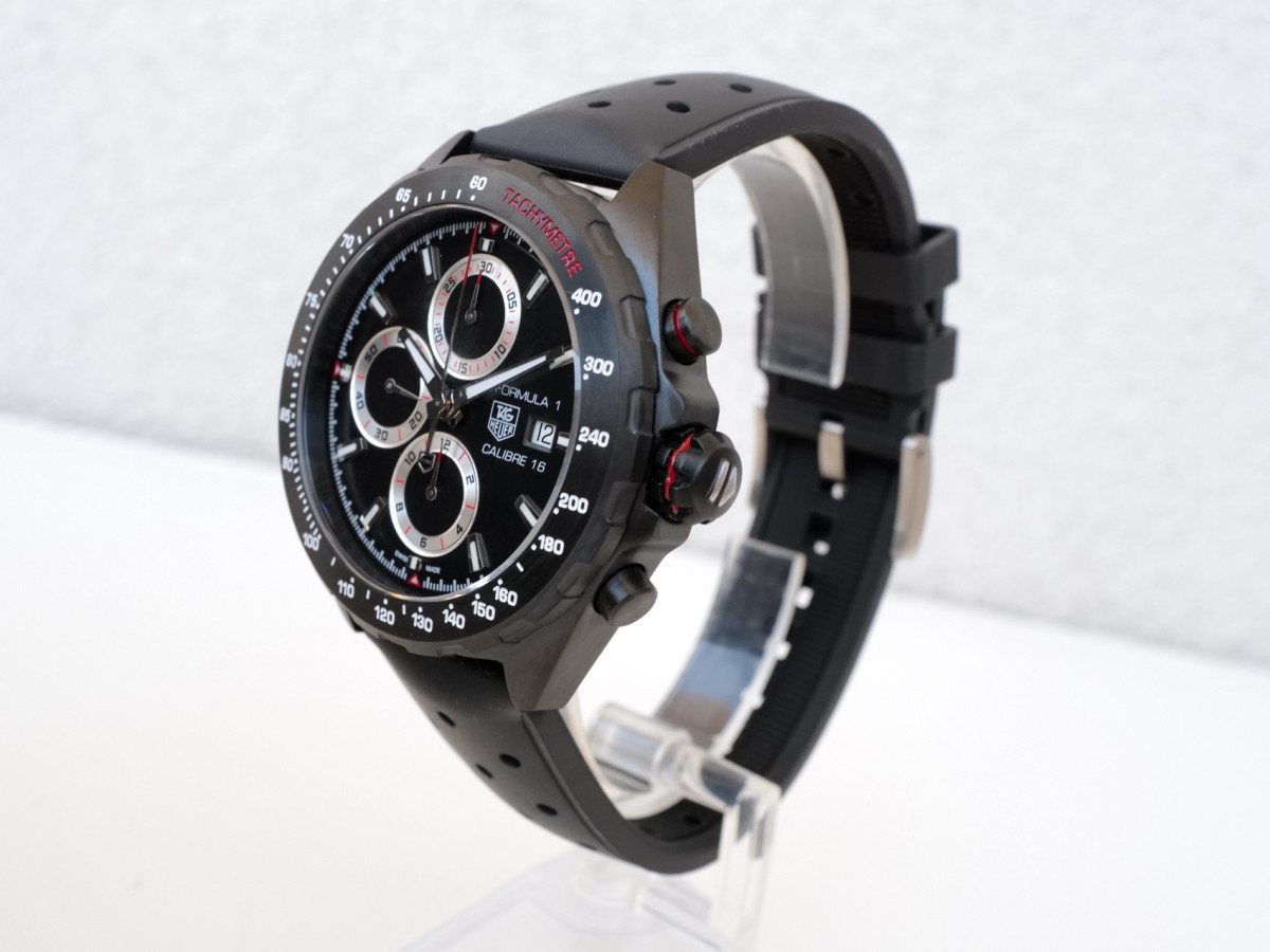 Швейцарський годинник TAG Heuer Formula 1 Calibre 16 PVD Steel 44