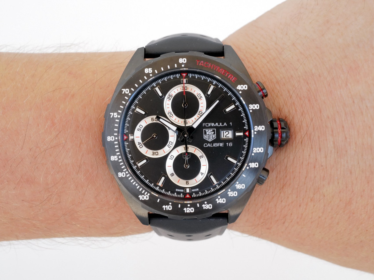 Швейцарський годинник TAG Heuer Formula 1 Calibre 16 PVD Steel 44