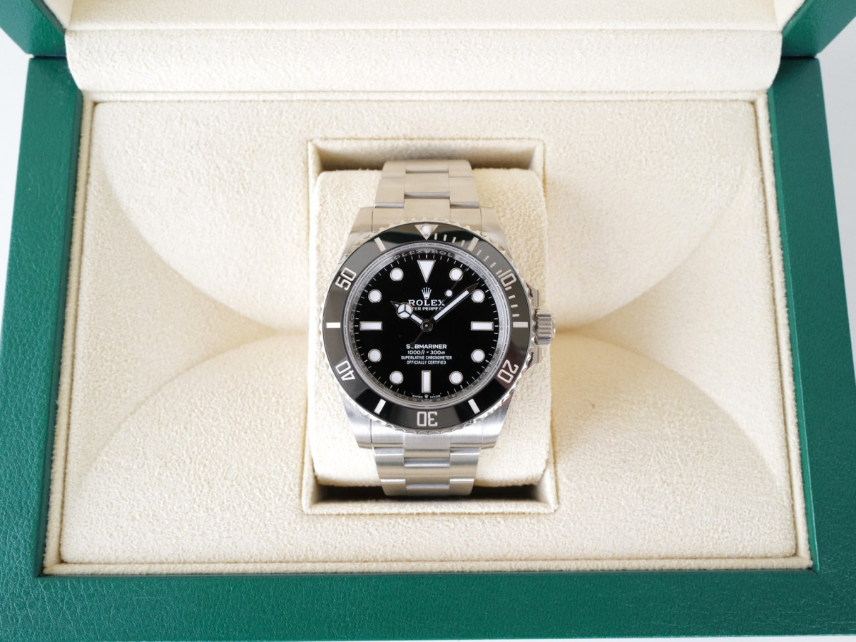 Швейцарський годинник Rolex Submariner No Date 41 (2021)