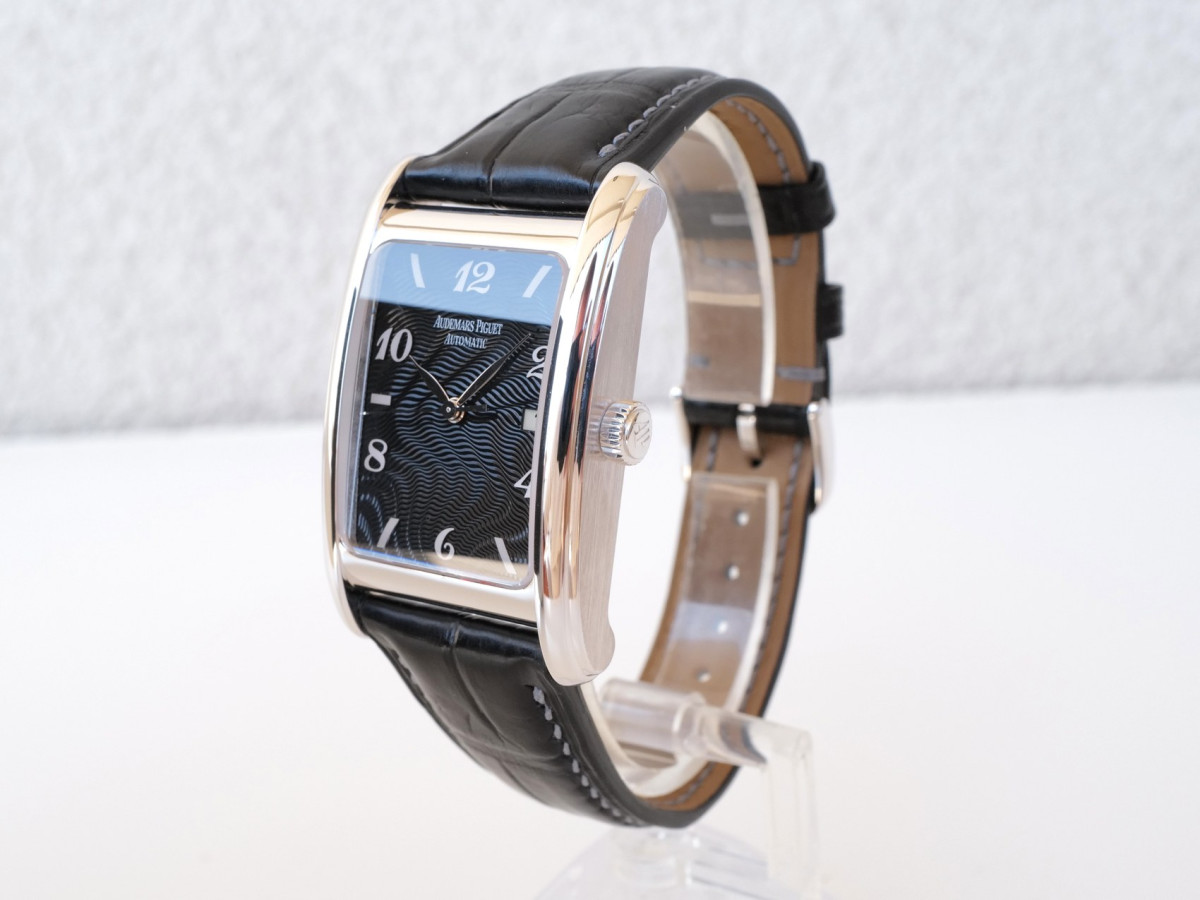 Швейцарские часы Audemars Piguet Edward Piguet Black Dial 18K White Gold