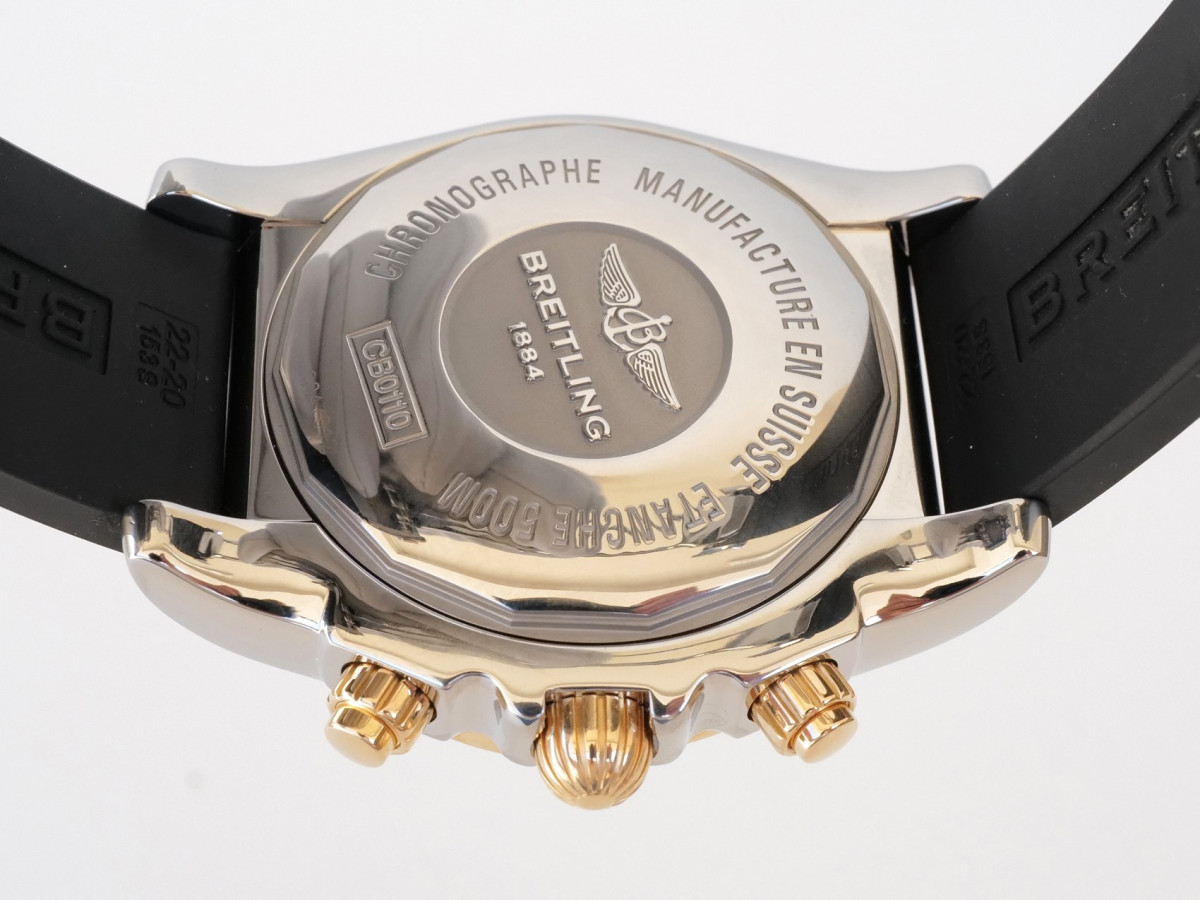 Швейцарський годинник Breitling Chronomat 44 Steel Gold Arabic Numerals Rubber Strap