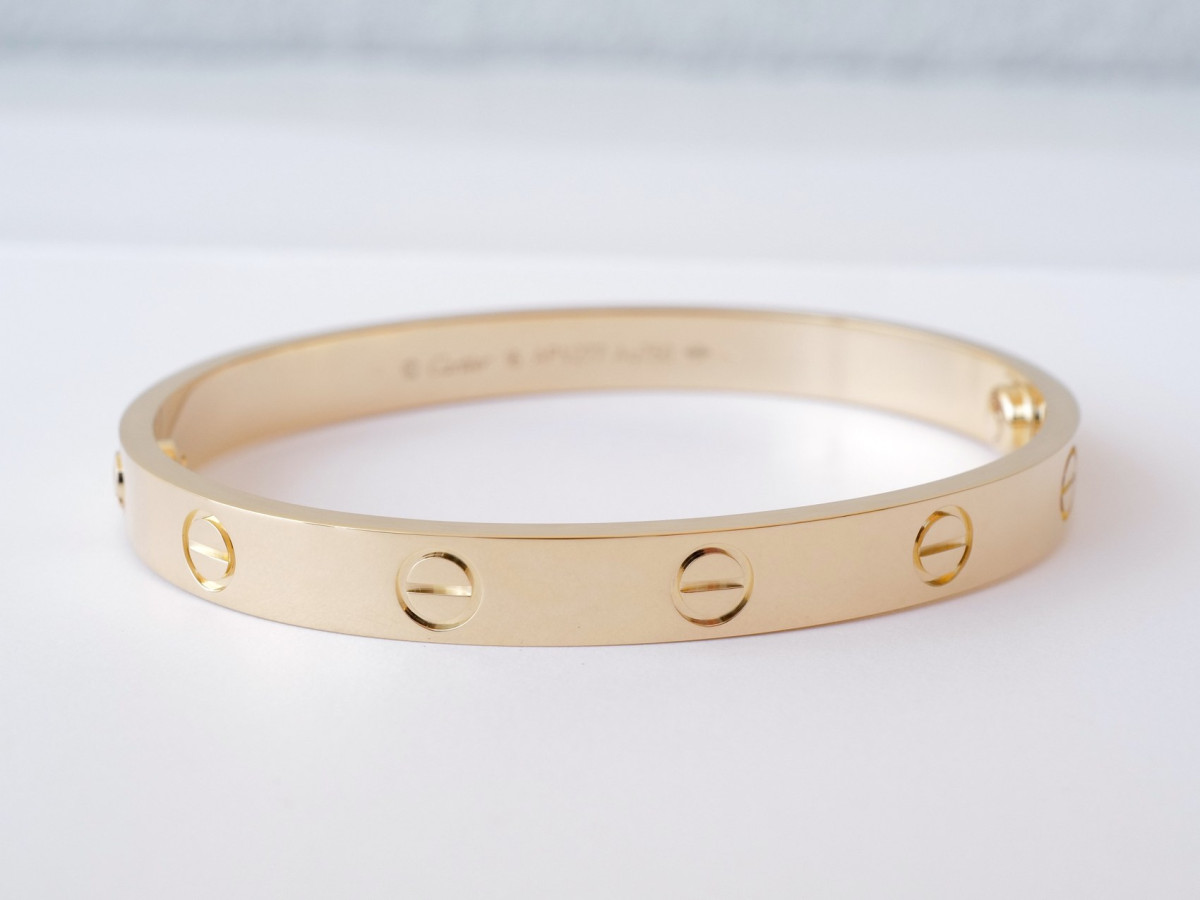 Швейцарские часы Cartier Love Bracelet Classic Model 16