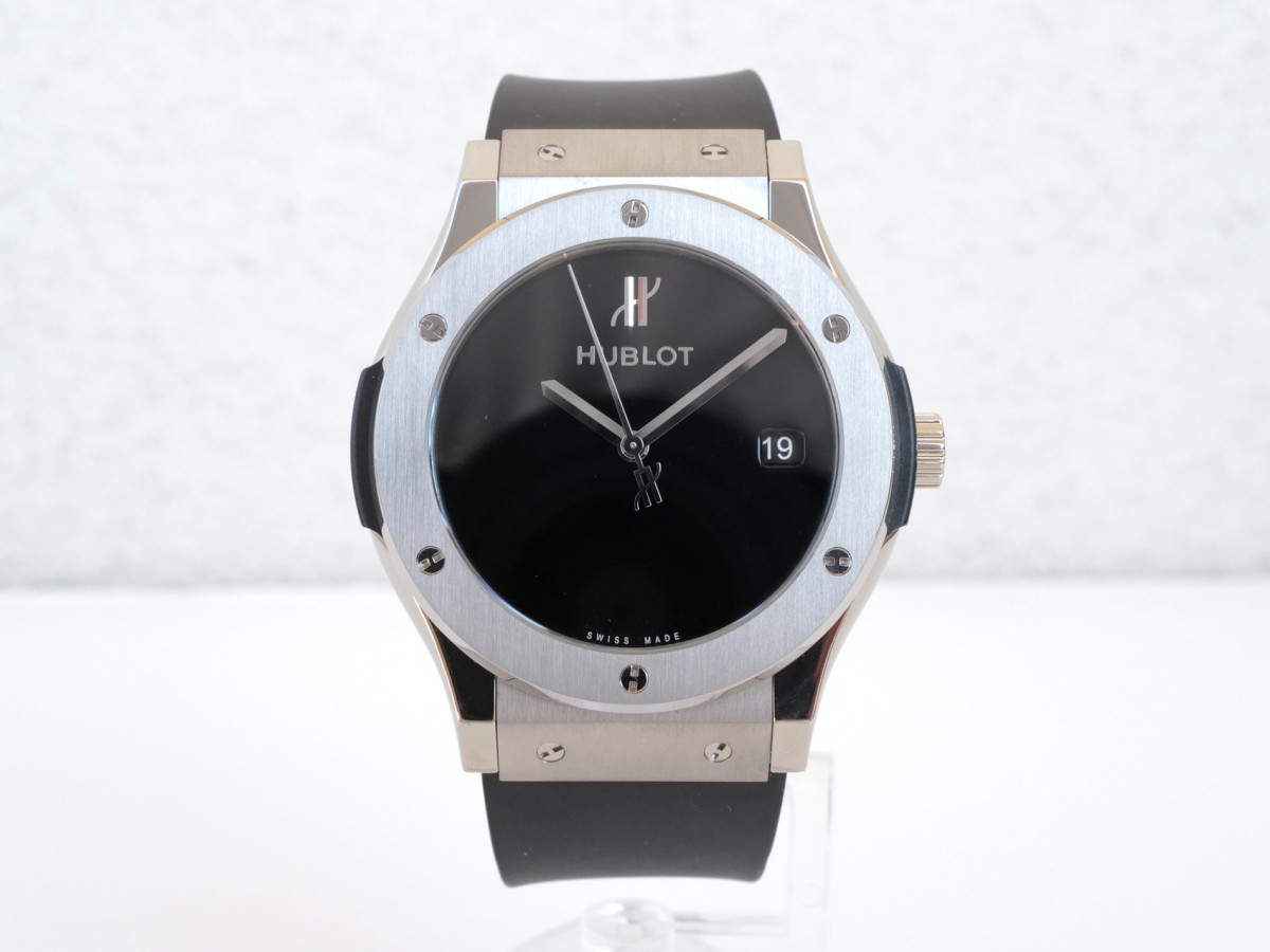 Швейцарские часы Hublot Classic Fusion 40 Years Anniversary Titanium 45 Limited edition of 200