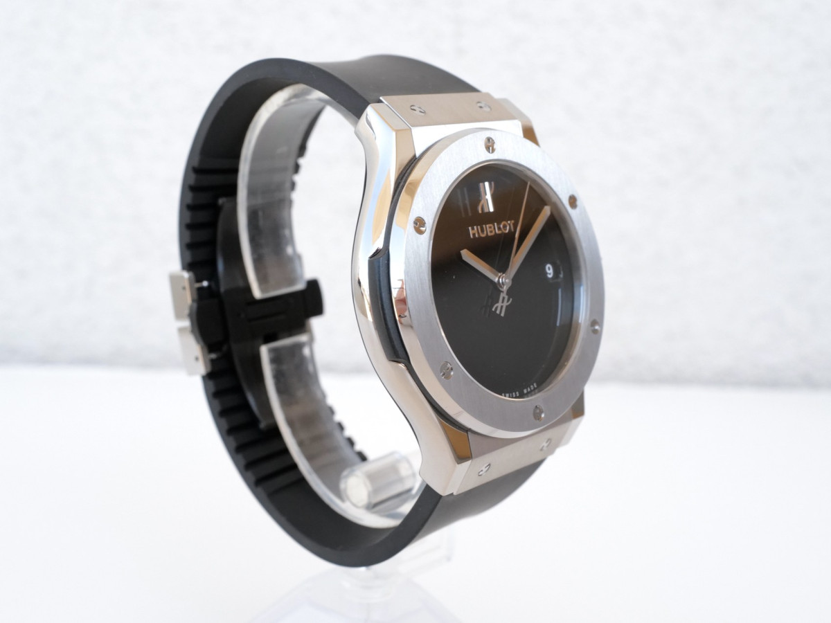 Швейцарские часы Hublot Classic Fusion 40 Years Anniversary Titanium 45 Limited edition of 200