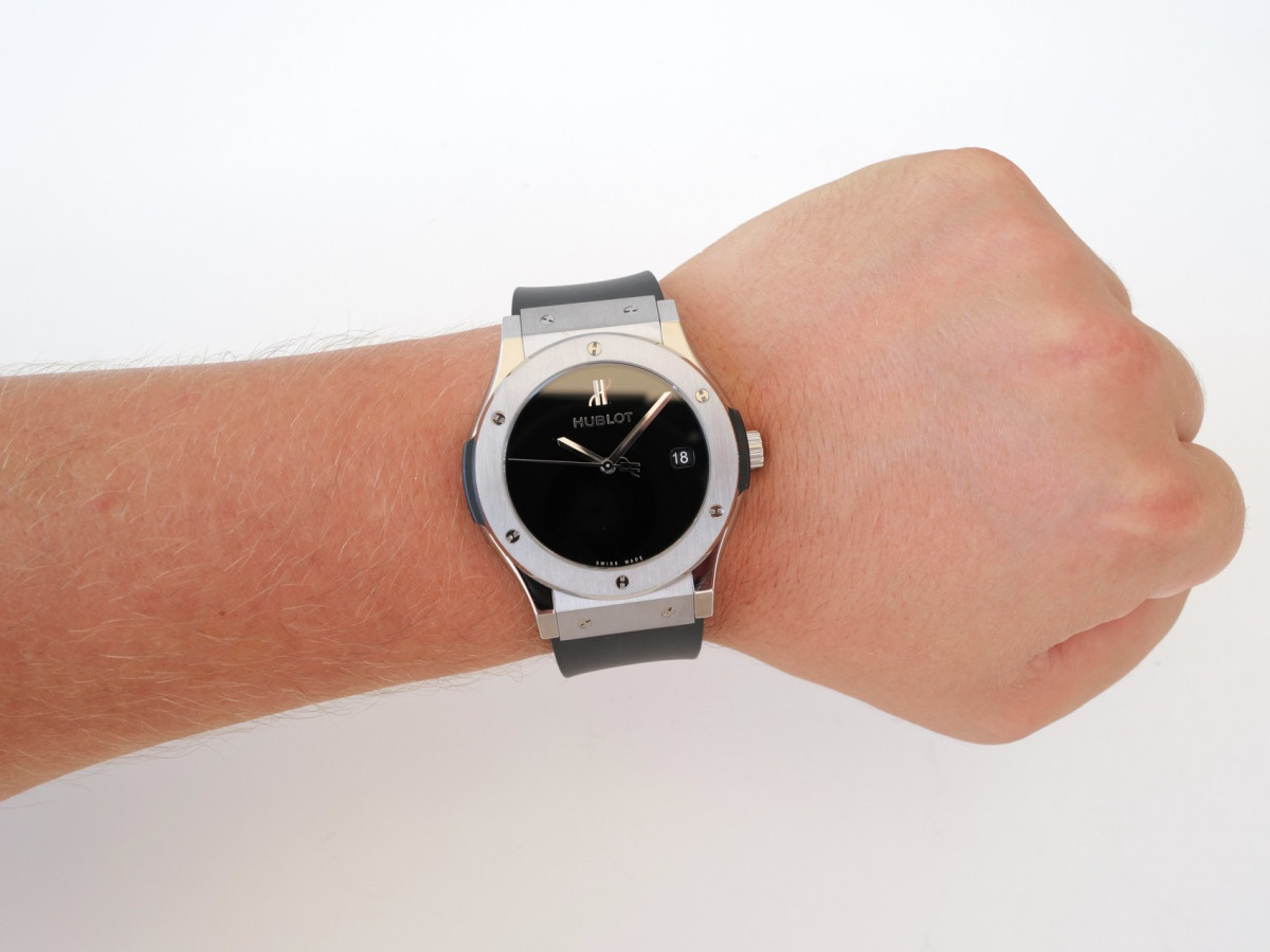 Швейцарские часы Hublot Classic Fusion 40 Years Anniversary Titanium 45 Limited edition of 200