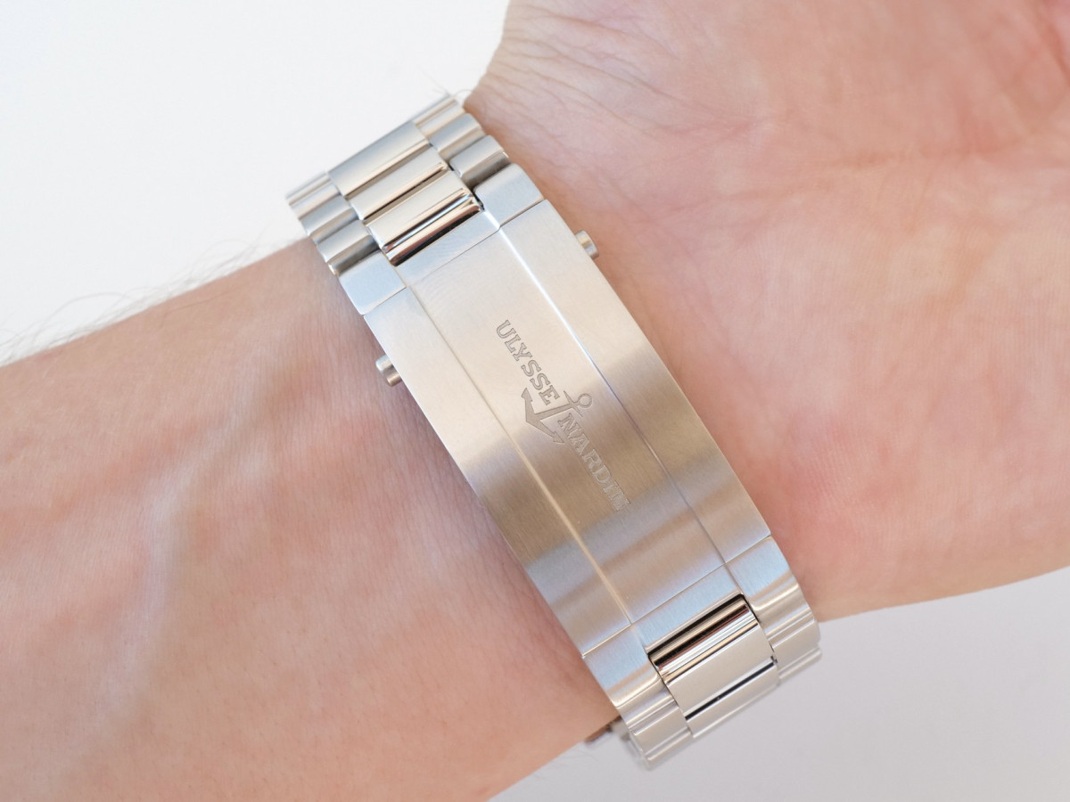 Швейцарський годинник Ulysse Nardin Maxi Marine Diver Limited Edition of 100 Green Bezel 43