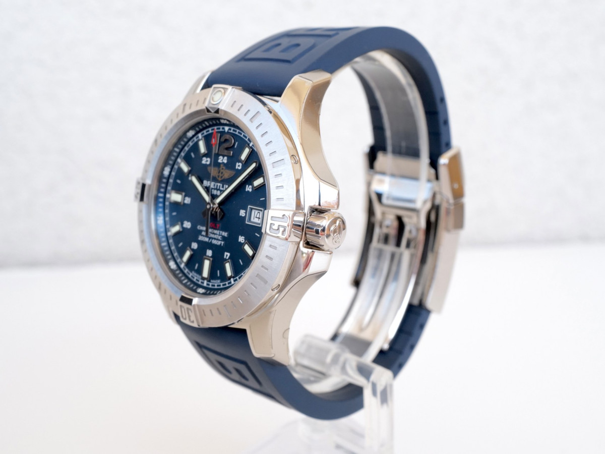 Швейцарський годинник Breitling Colt Automatic Blue Dial 44