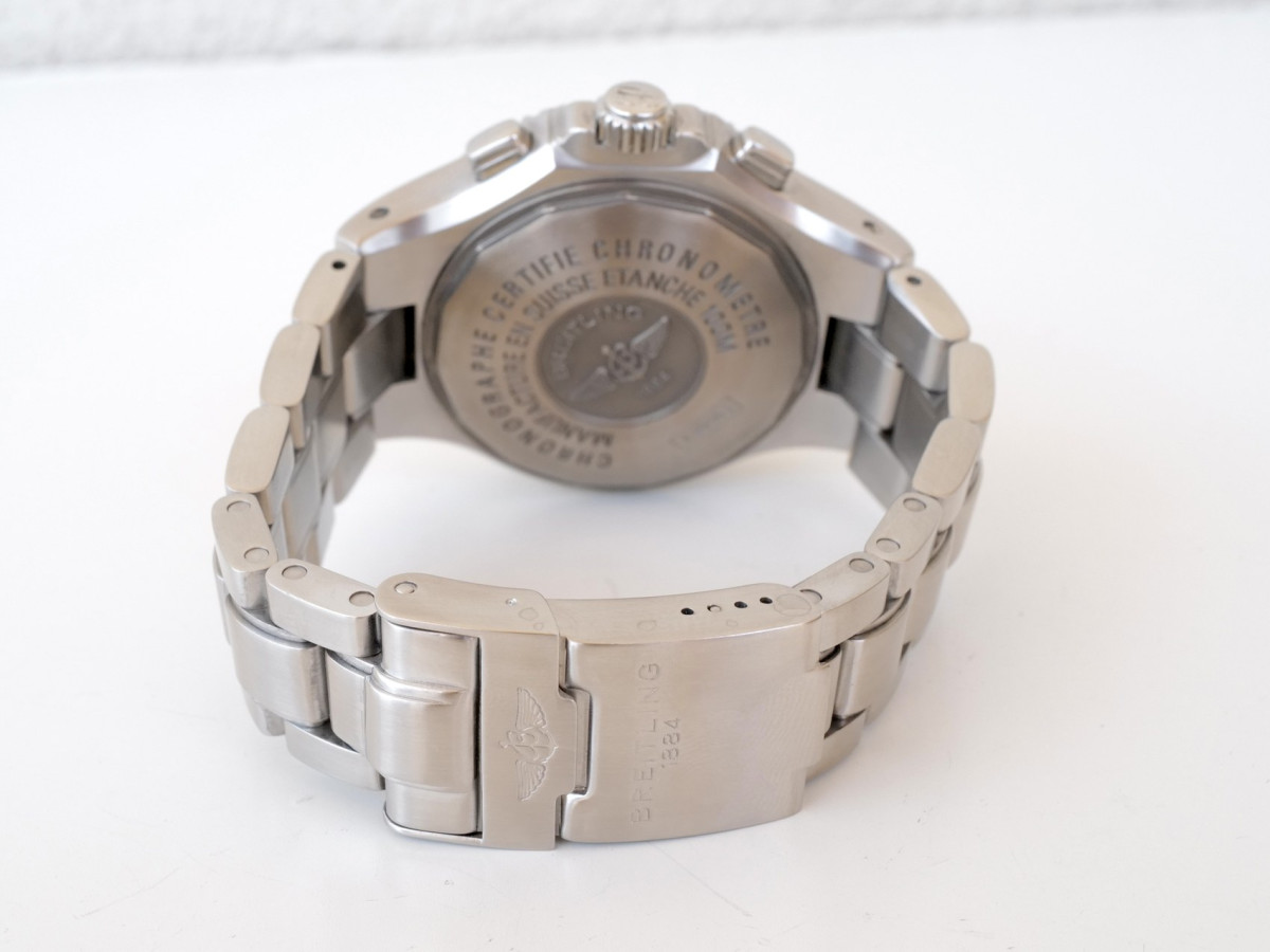 Швейцарський годинник Breitling Hercules Black Dial 45