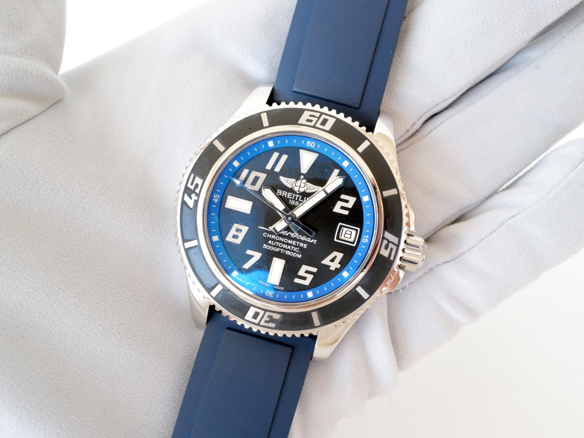 Швейцарський годинник Breitling Superocean 42