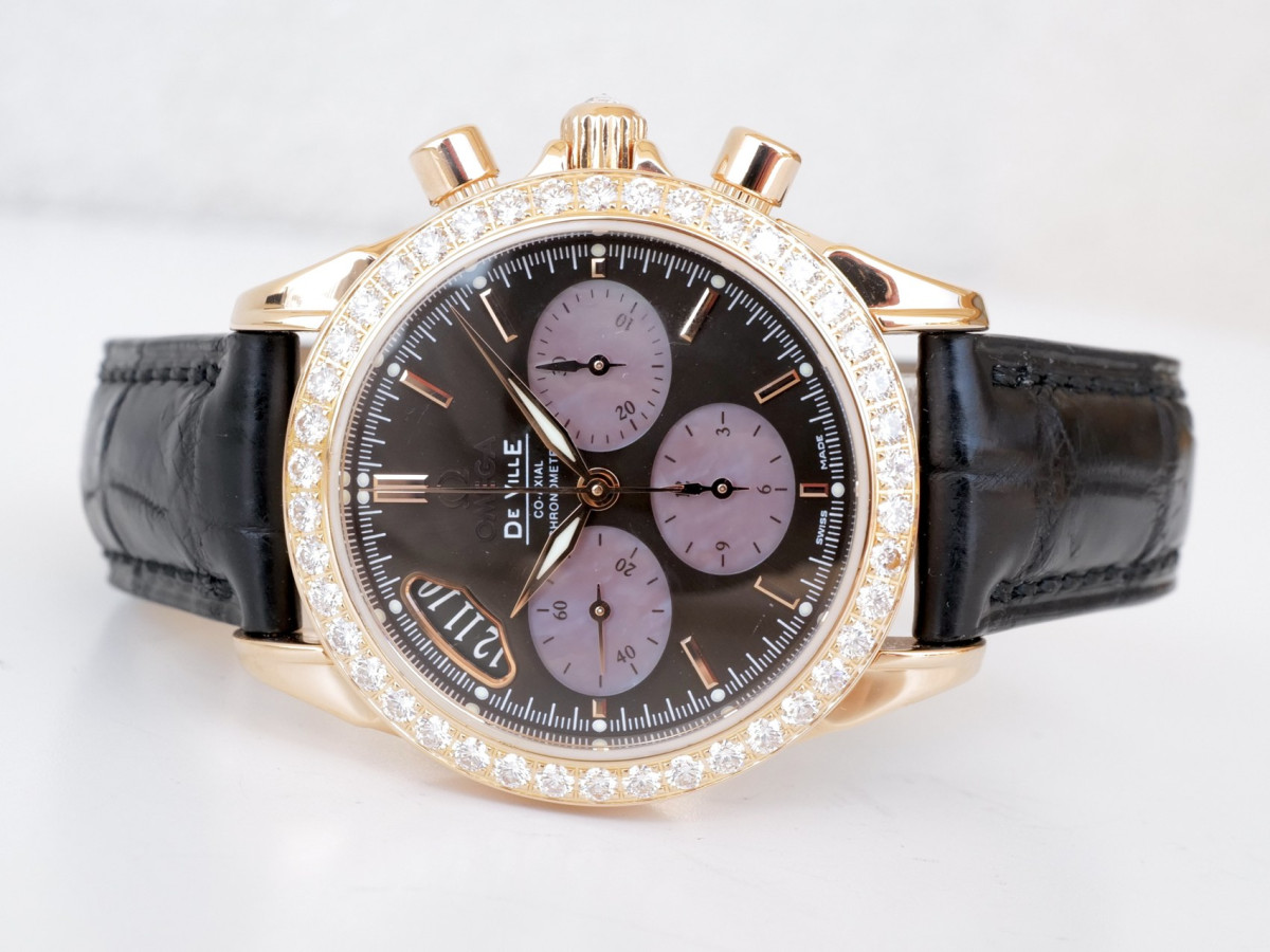 Швейцарские часы Omega De Ville Co-Axial Chronograph 18K Rose Gold Diamonds Brown MOP Dial 35