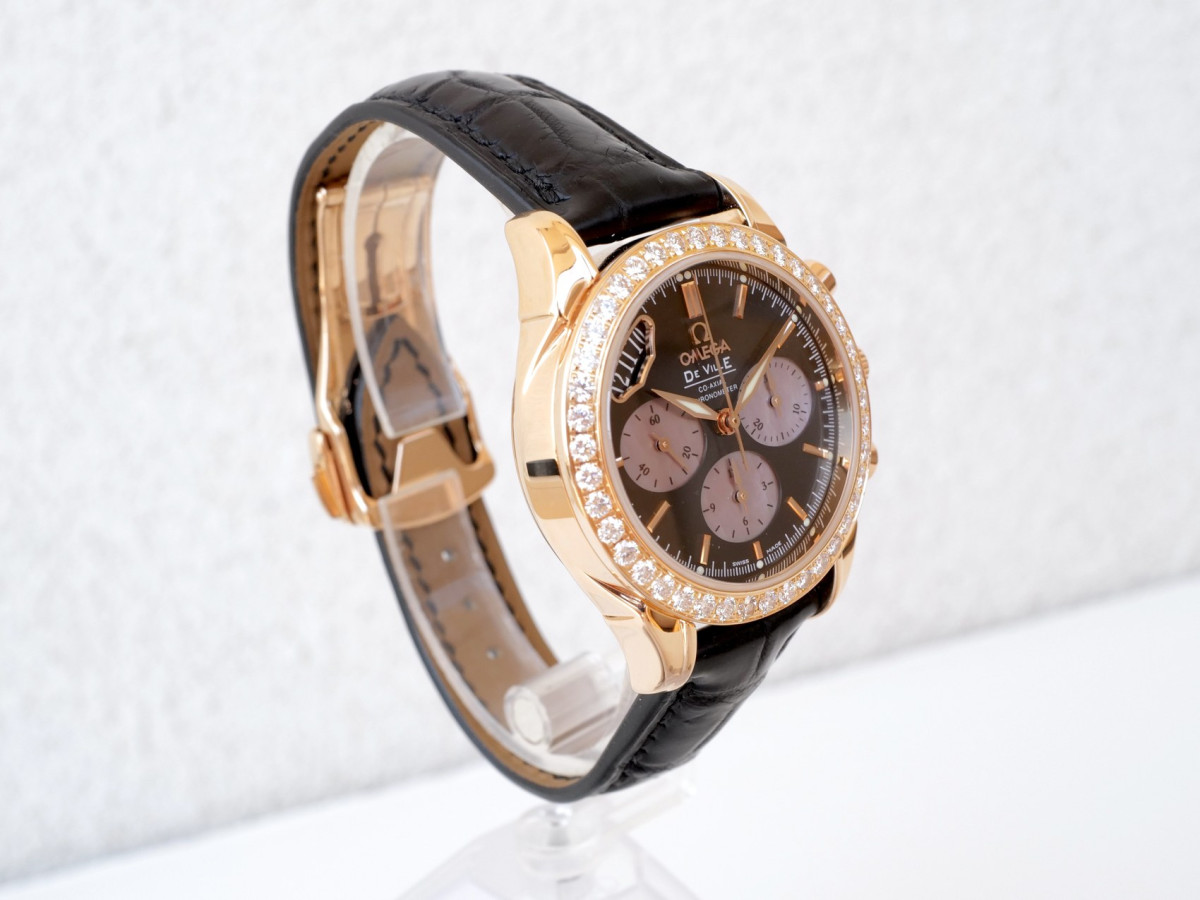 Швейцарские часы Omega De Ville Co-Axial Chronograph 18K Rose Gold Diamonds Brown MOP Dial 35