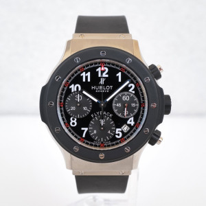 Швейцарские часы Hublot Super B Black Magic Flyback Chronograph 42