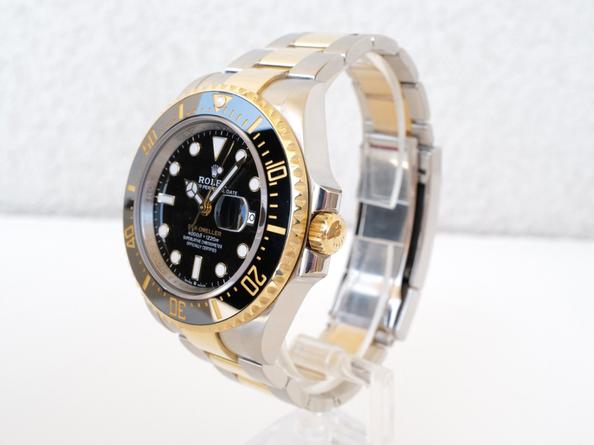 Швейцарський годинник Rolex Sea-Dweller Steel 18K Yellow Gold 43 (2022)