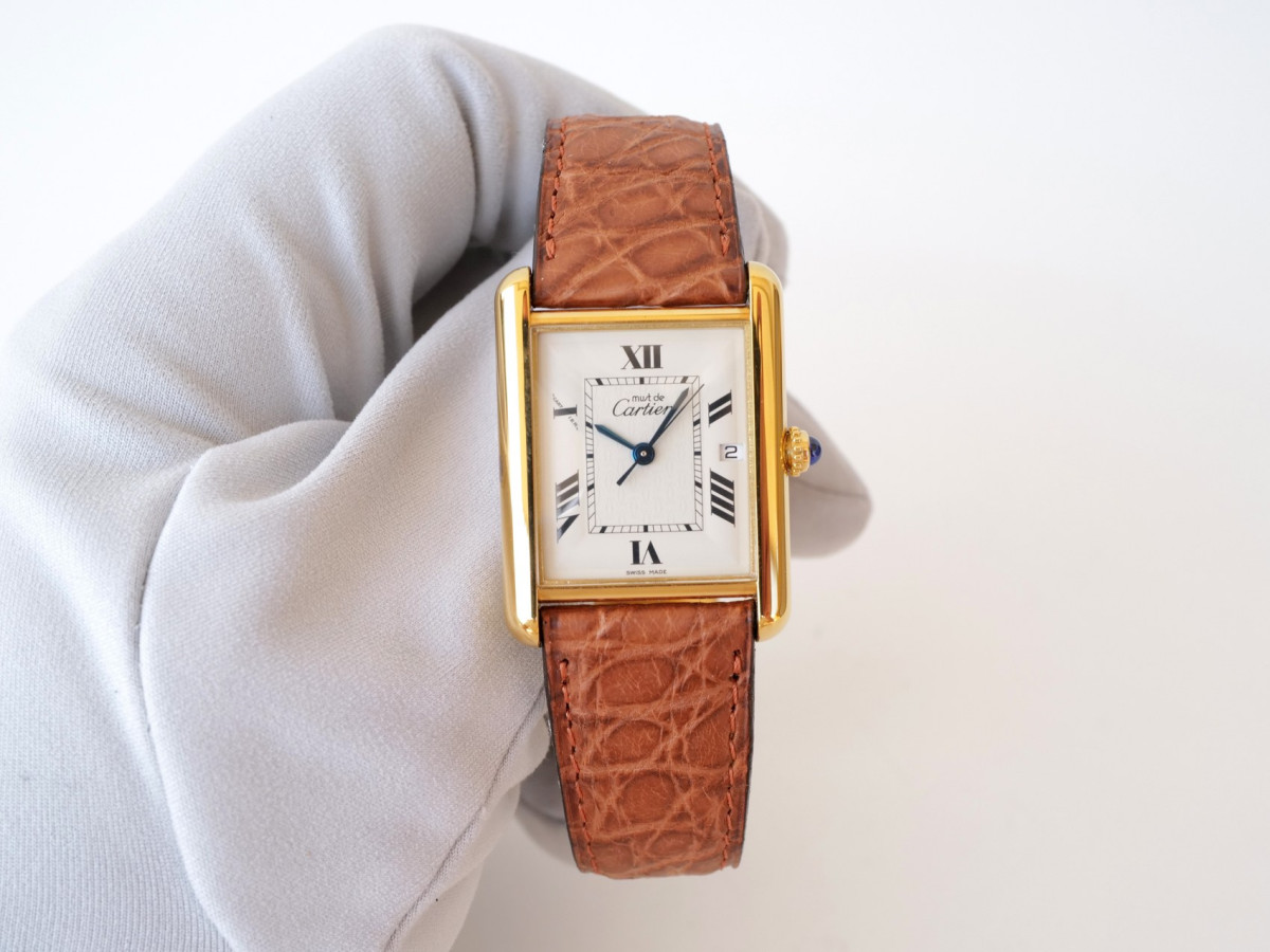 Швейцарський годинник Cartier Must de Cartier Tank