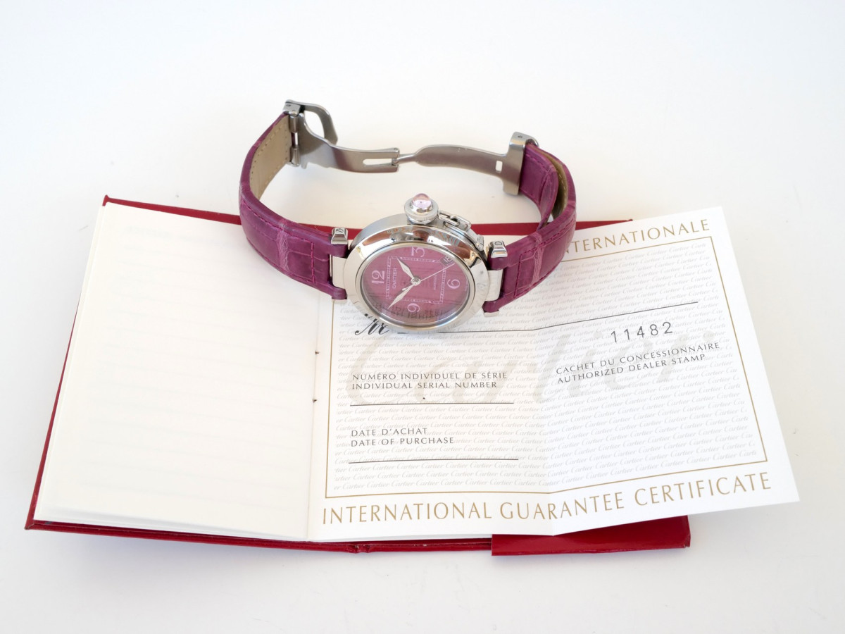 Швейцарський годинник Cartier Pasha C Christmas Limited Edition Raspberry Dial 35