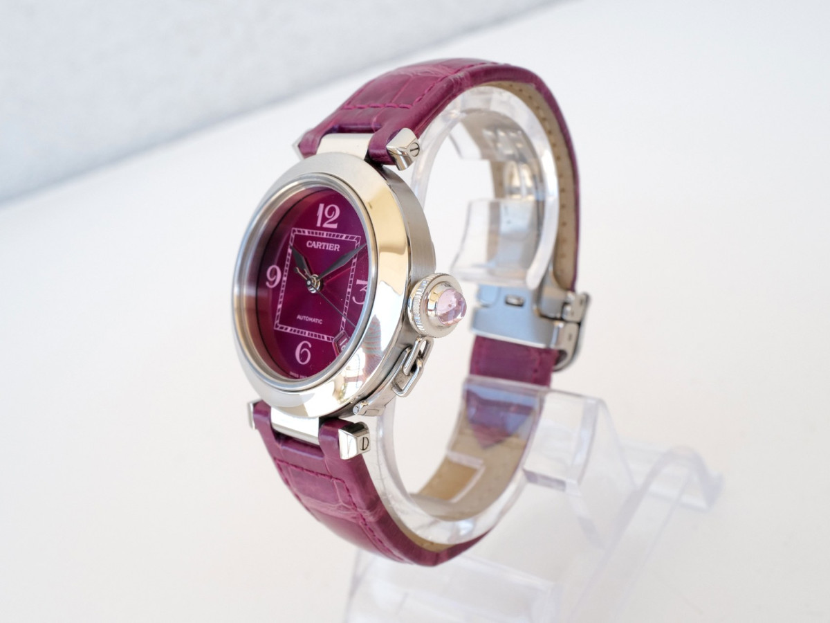 Швейцарський годинник Cartier Pasha C Christmas Limited Edition Raspberry Dial 35