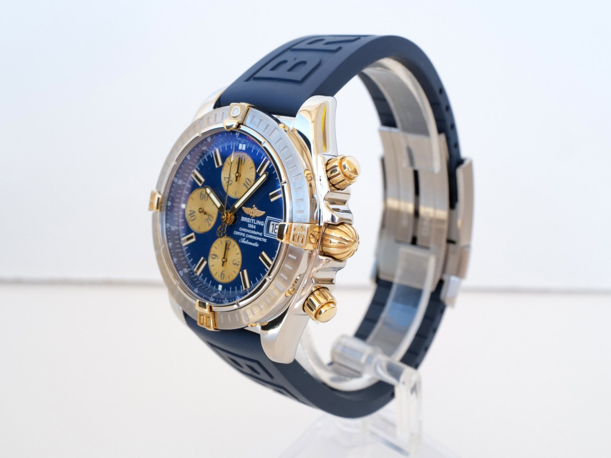 Швейцарський годинник Breitling Chronomat Evolution Steel Gold Blue Dial 44