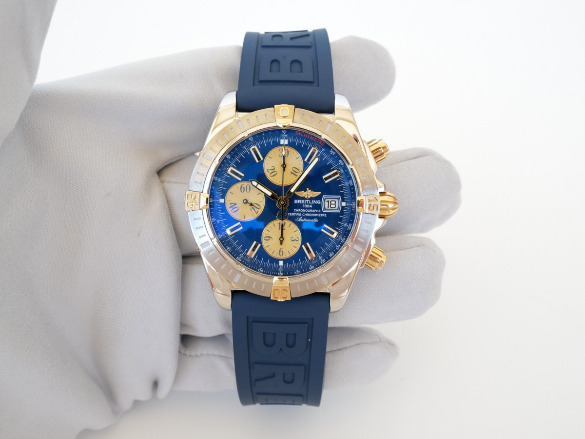 Швейцарський годинник Breitling Chronomat Evolution Steel Gold Blue Dial 44